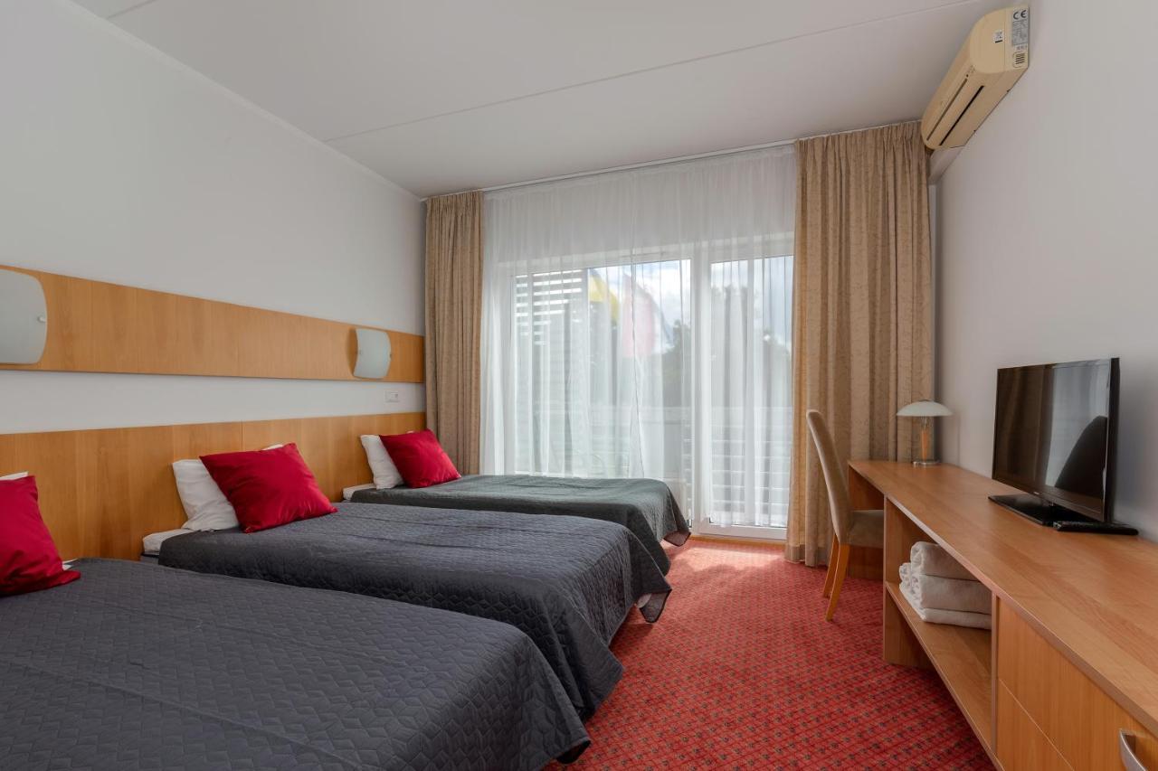 Raadimoisa Hotell Tartu Bagian luar foto