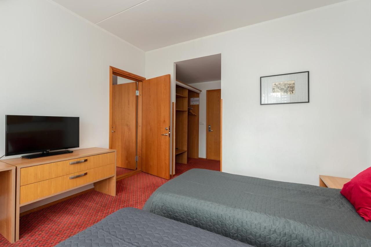 Raadimoisa Hotell Tartu Bagian luar foto