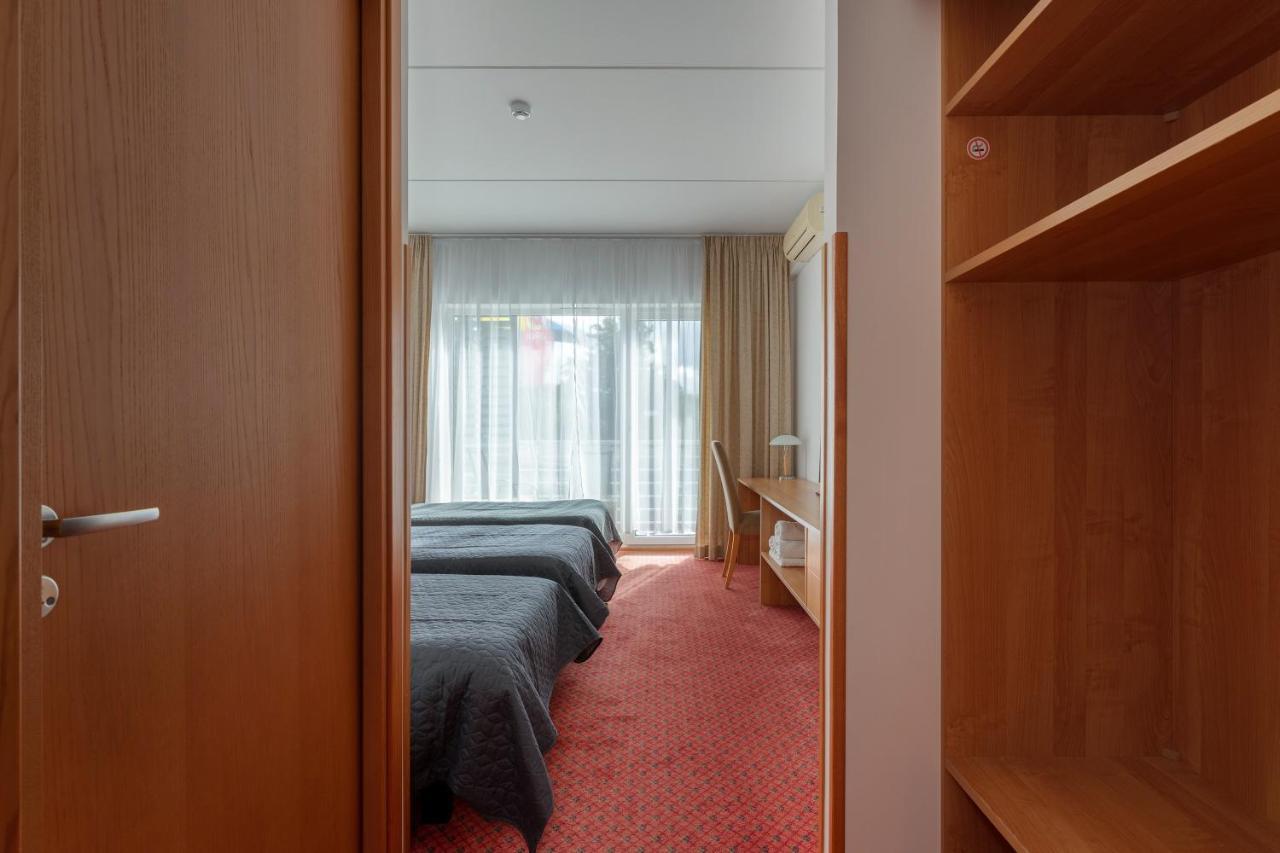 Raadimoisa Hotell Tartu Bagian luar foto