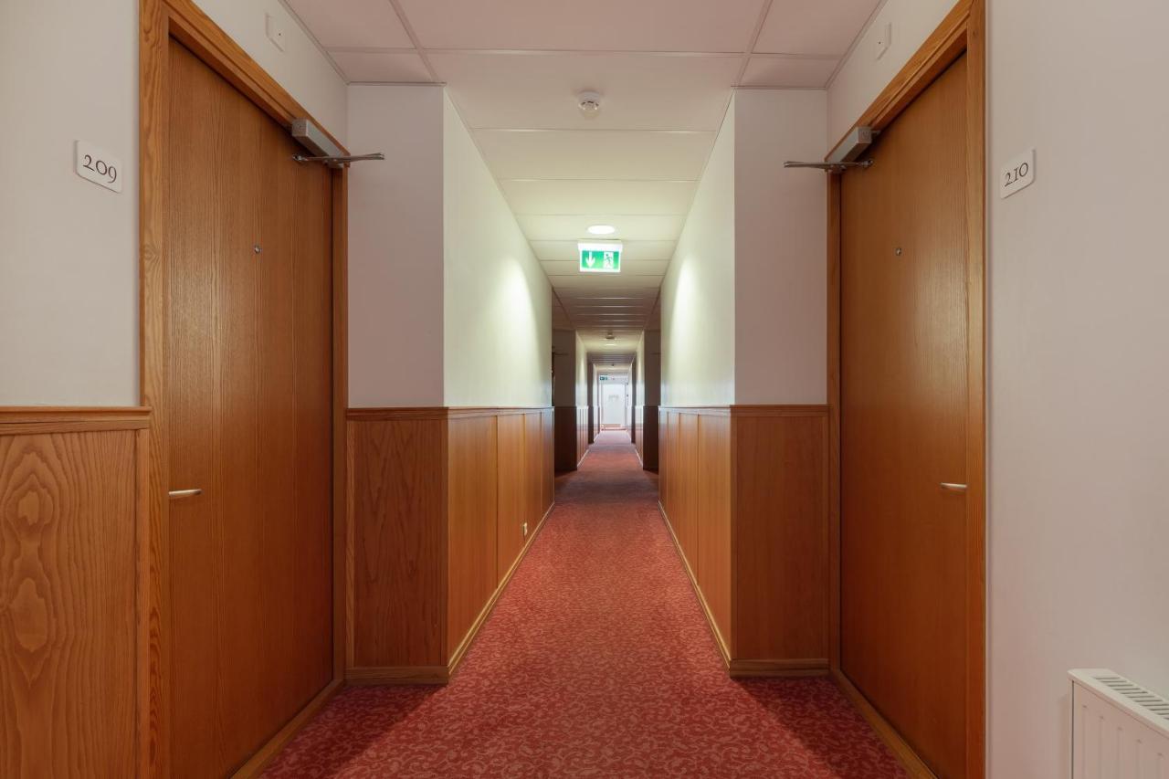 Raadimoisa Hotell Tartu Bagian luar foto