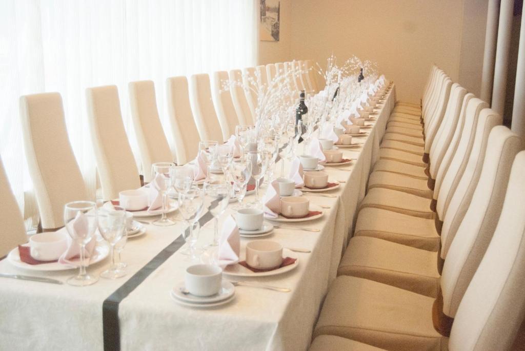 Raadimoisa Hotell Tartu Bagian luar foto