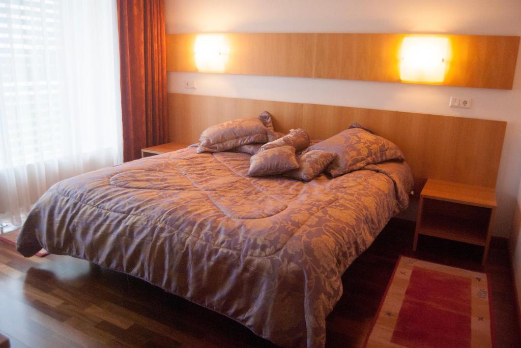 Raadimoisa Hotell Tartu Bagian luar foto